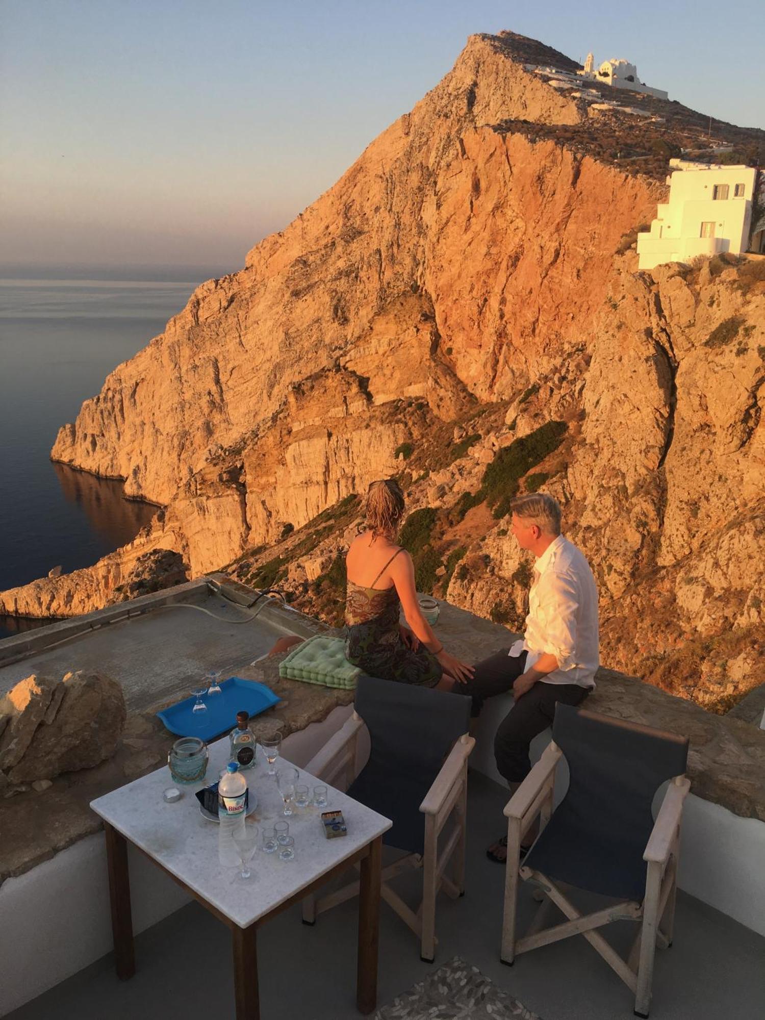 Folegandros-Cliffhouse Villa Exterior photo