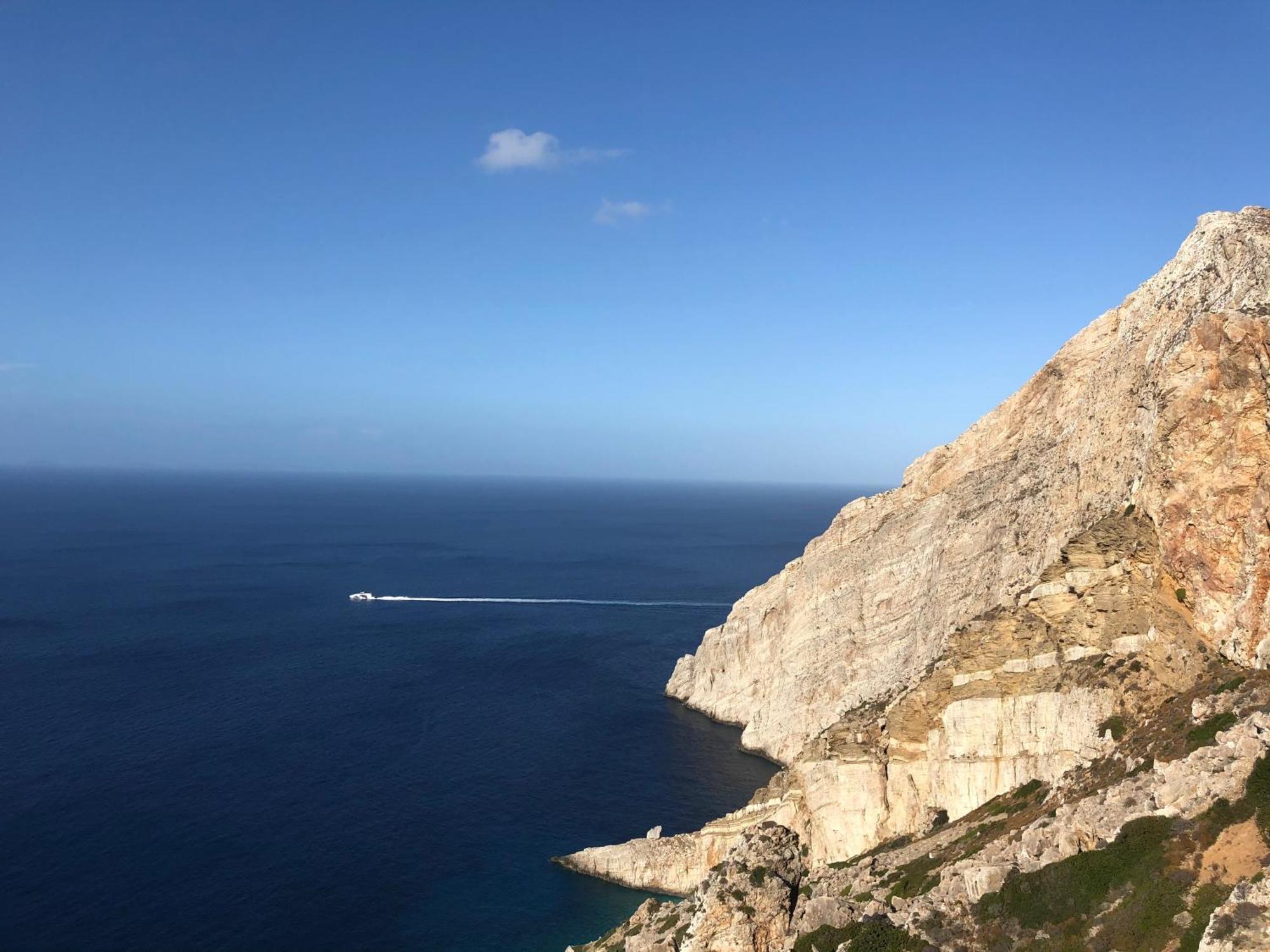 Folegandros-Cliffhouse Villa Exterior photo